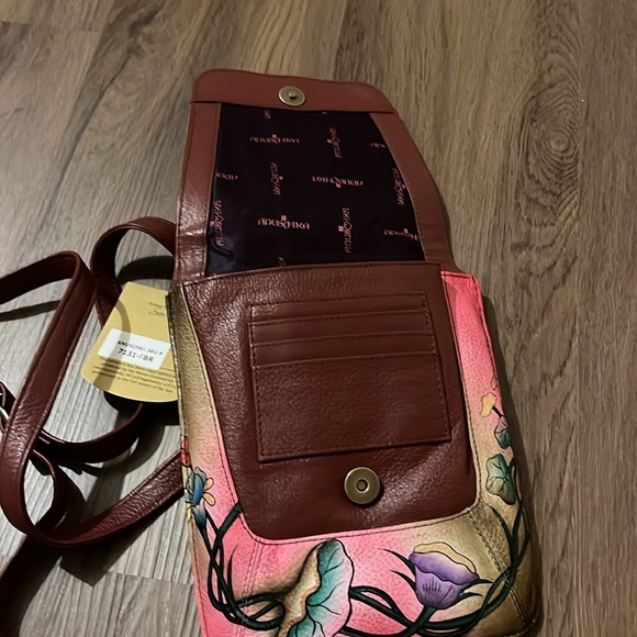 NEW with tags Anuschka purse with floral design - Picture 4 of 6